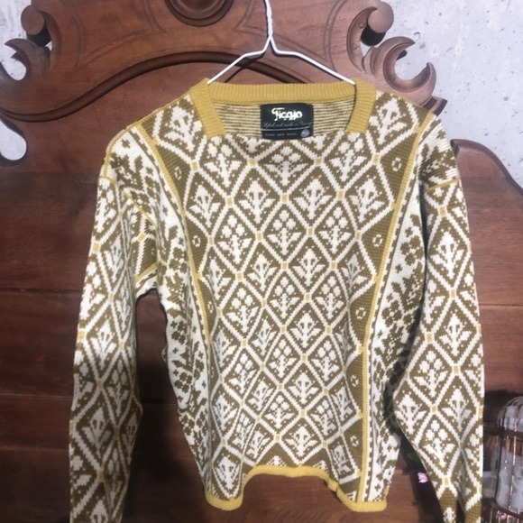 RARE Figgjo Pure 100% Wool Made in Norway Golden sweater SM perfect conditio - Picture 2 of 8